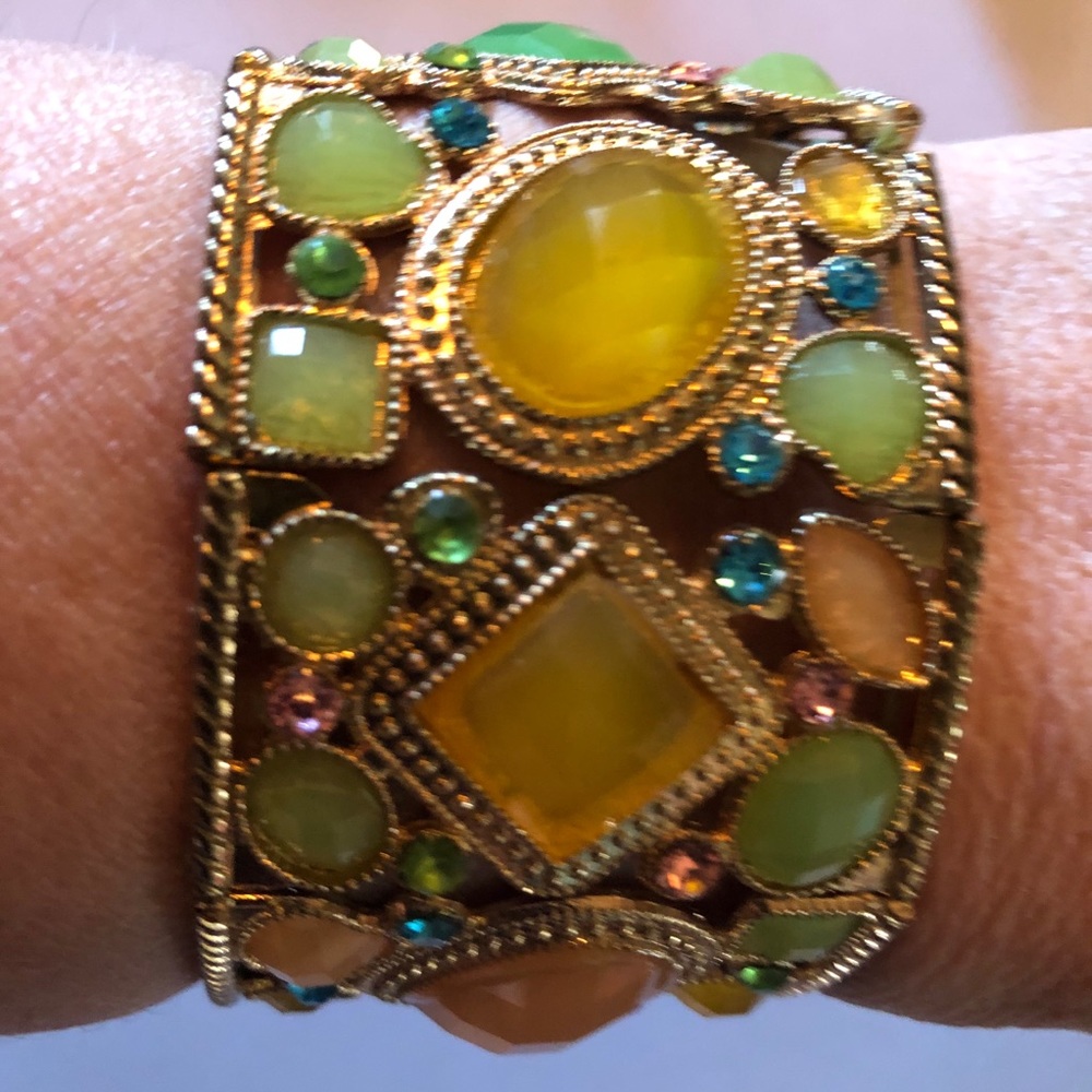 Set of 5 Bracelets - Picture 11 of 11